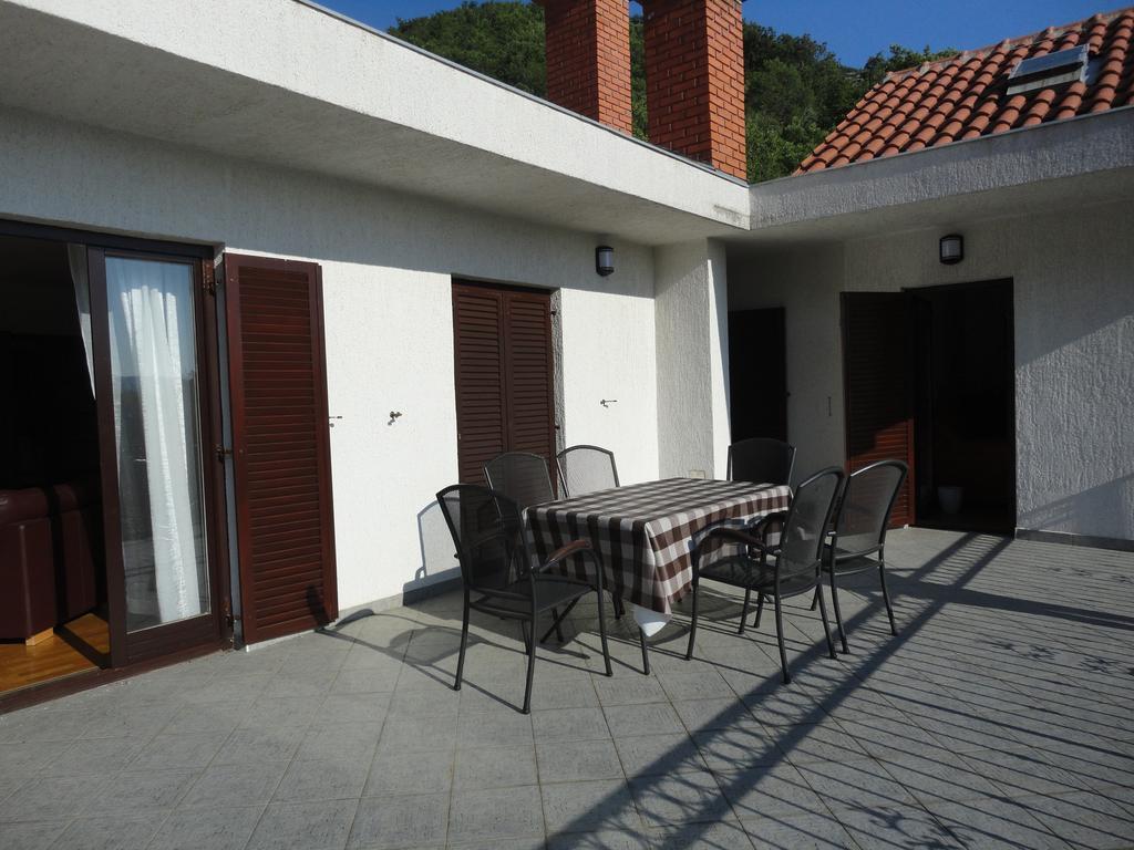 Apartment Mira Senj  Rum bild