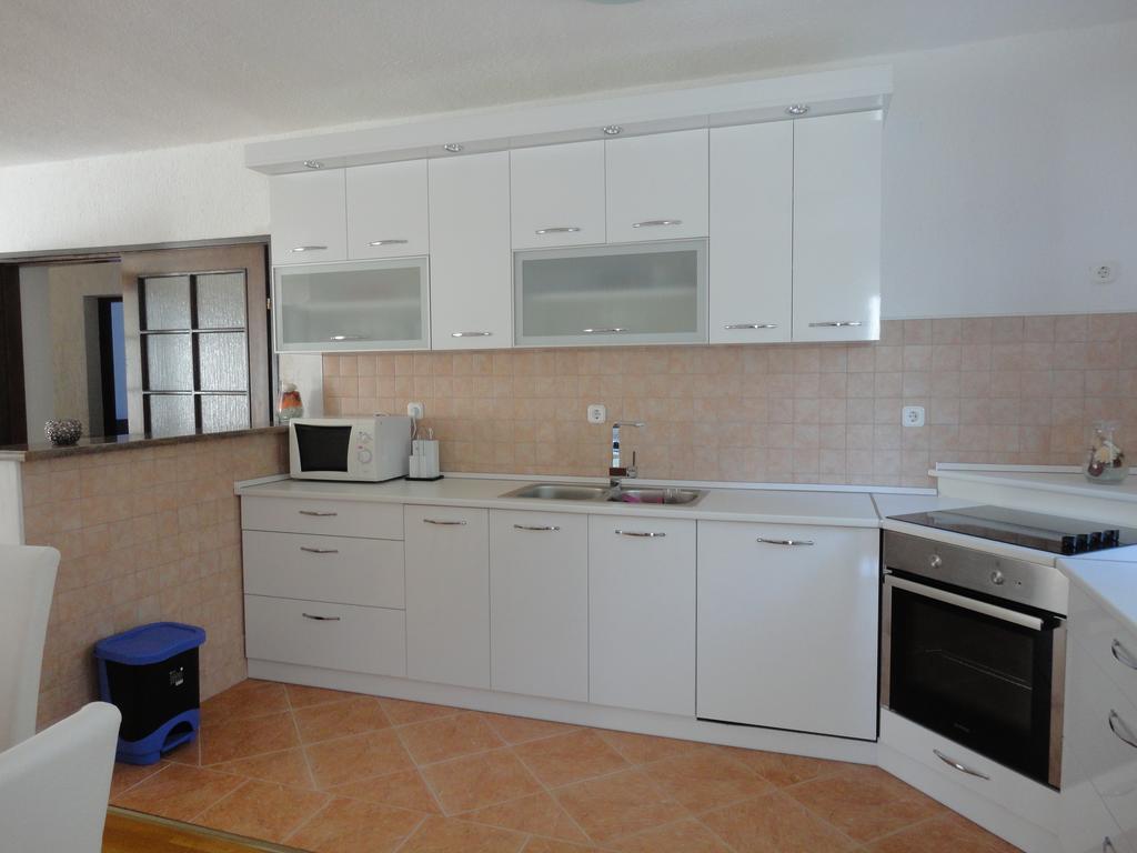 Apartment Mira Senj  Rum bild